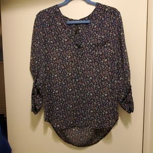 Maurices 3/4 length sleeve flowery blouse